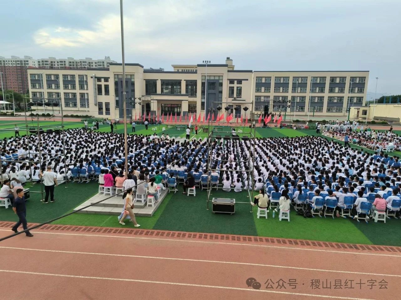 5cd1ca9e0645e35396c728e65c71b836.jpg